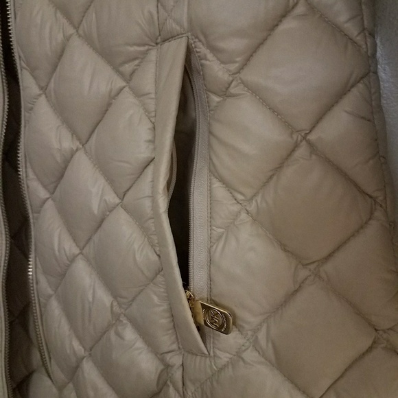 Michael kors down fill packable coat - Picture 7 of 7